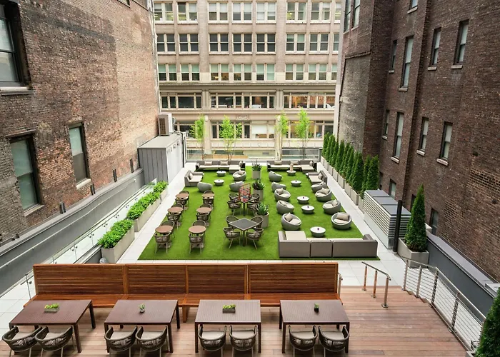 Pet Friendly hotel: Embassy Suites By Hilton New York Manhattan Times Square