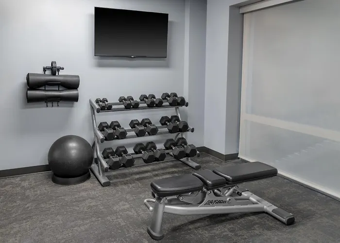 Hotel with Tennis: Fairfield Inn By Marriott New York Manhattan/Financial District